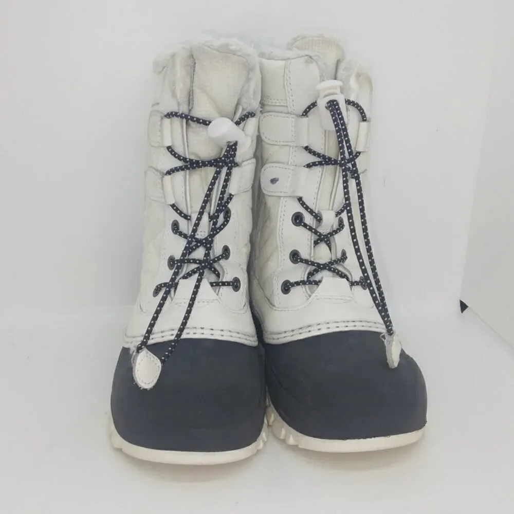 Target Thermolite Girls Pre-owned White & Gray w/Zipper Winter Boots - sz. 13